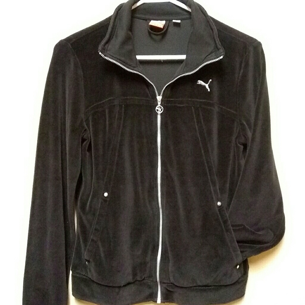 Women's Puma Black Medium Fleece